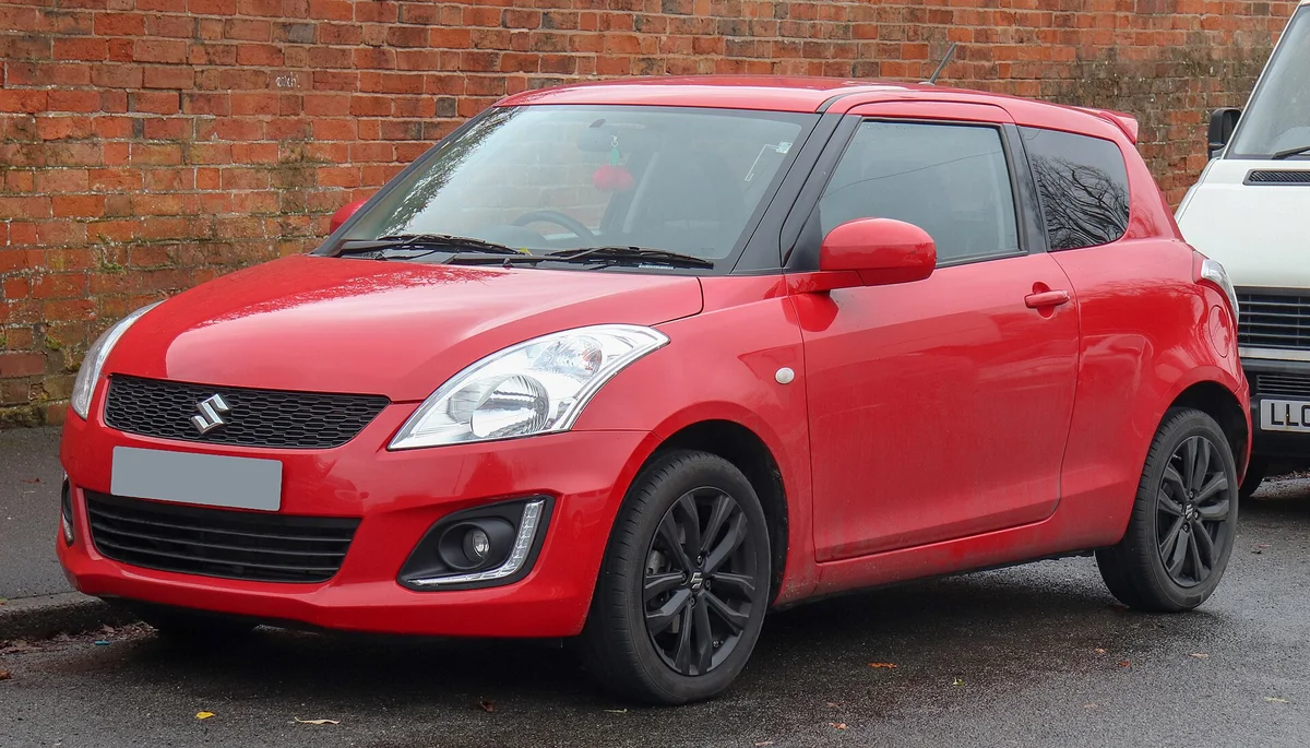 Suzuki Swift 2017 dördüncü kasa önden görünüm