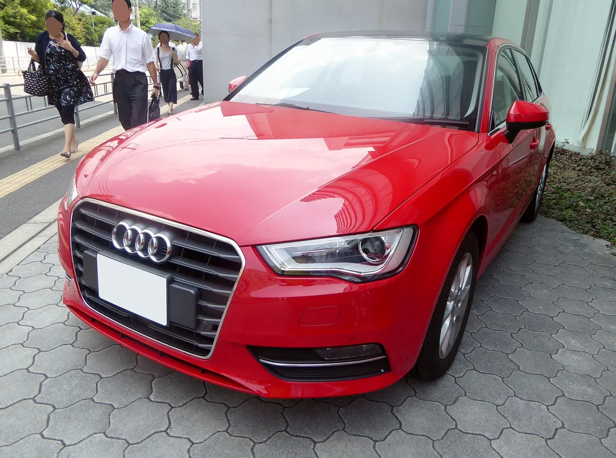 Audi A3 Sportback 8V önden görünüm