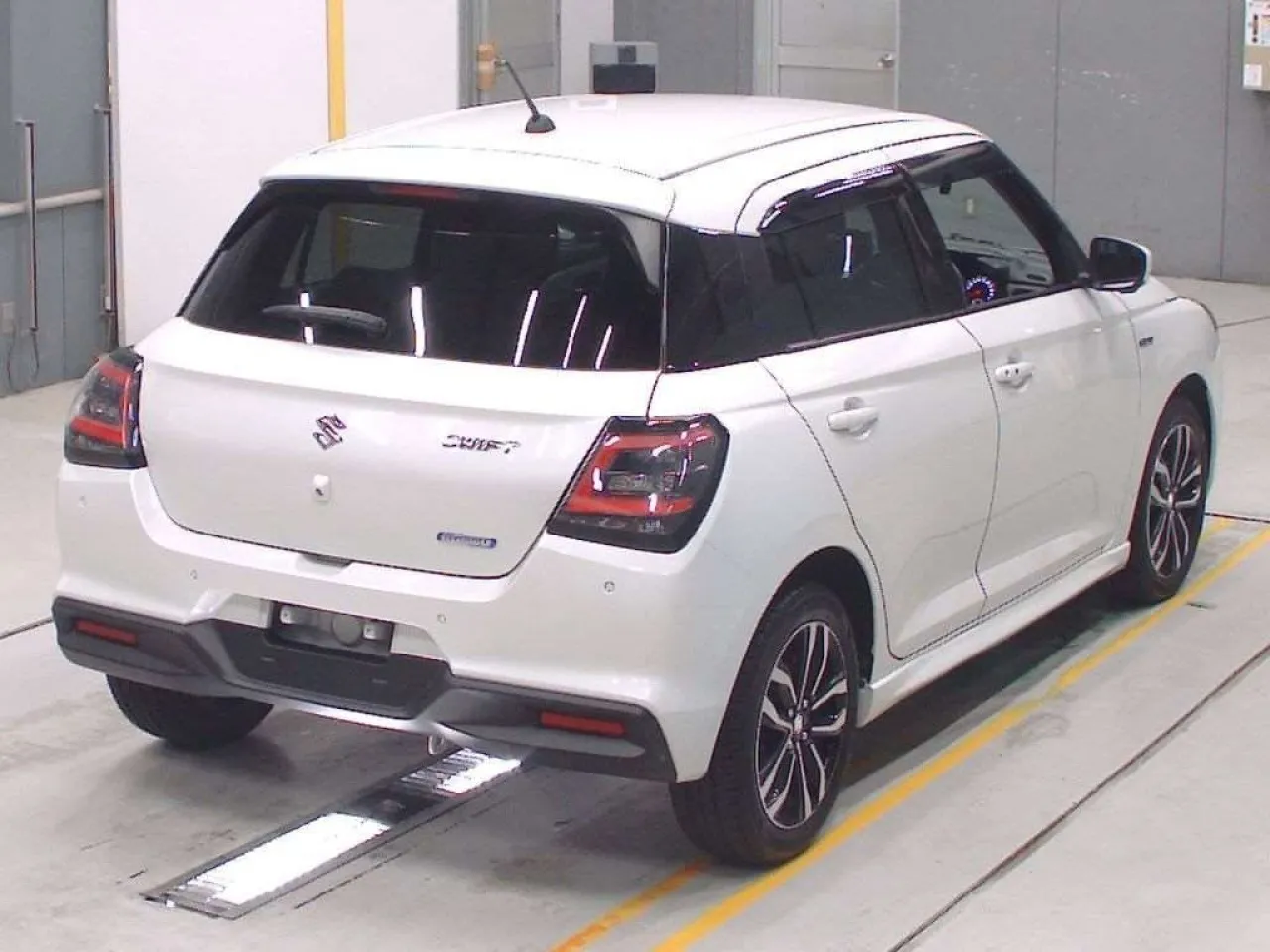 2024 Model Otomatik Suzuki Swift