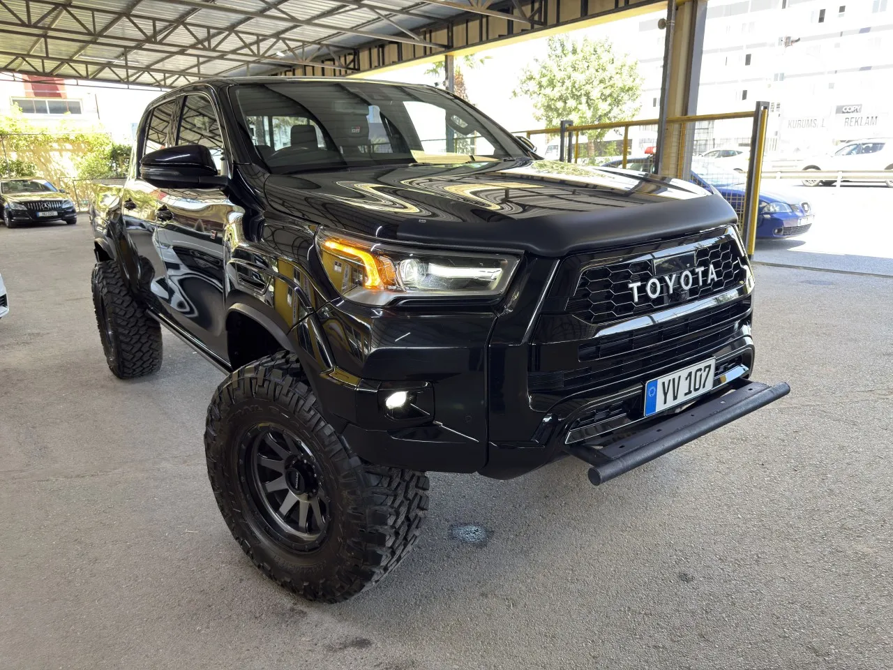 2023 Model Otomatik Toyota Hilux 2. Görseli