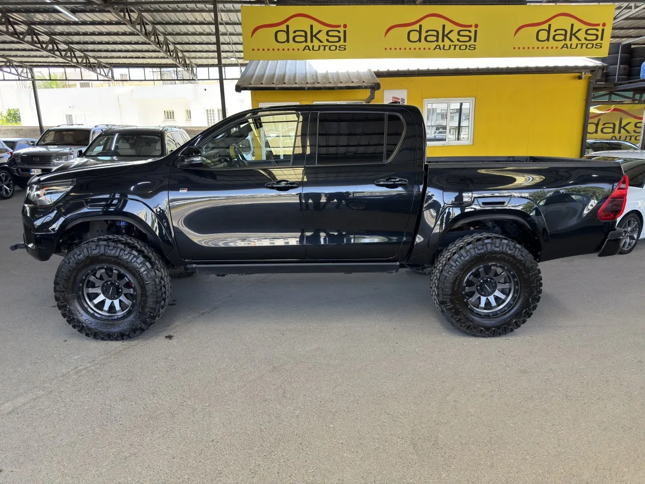 2023 Model Otomatik Toyota Hilux 7. Görseli
