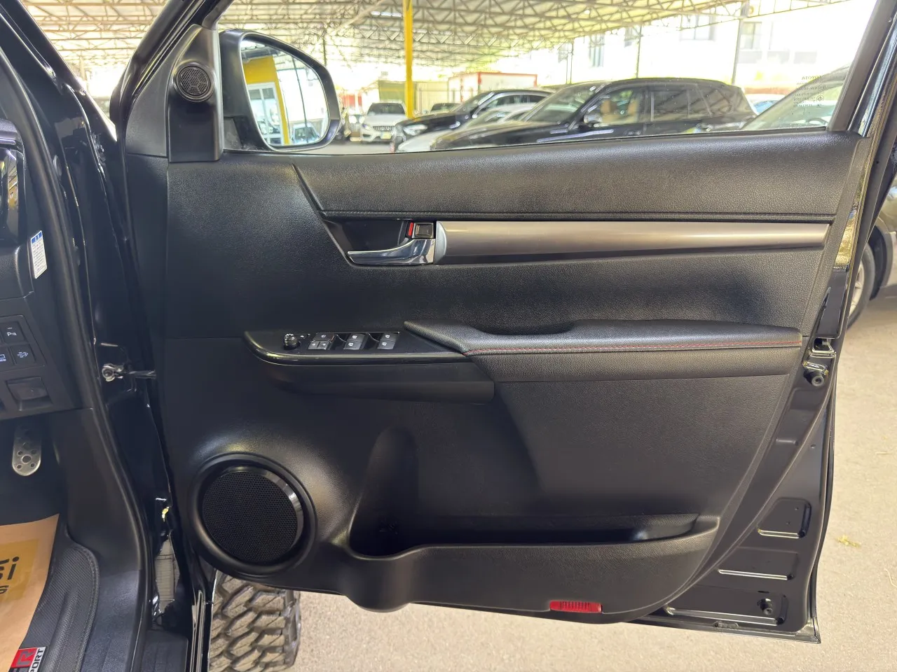2023 Model Otomatik Toyota Hilux 19. Görseli