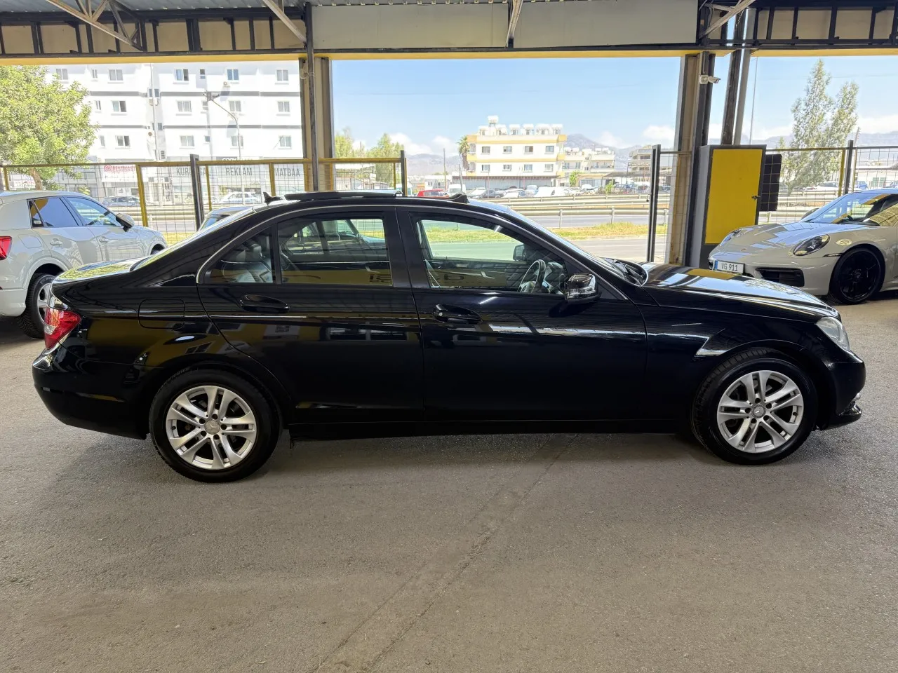 2013 Model Otomatik Mercedes-Benz C Serisi 3. Görseli