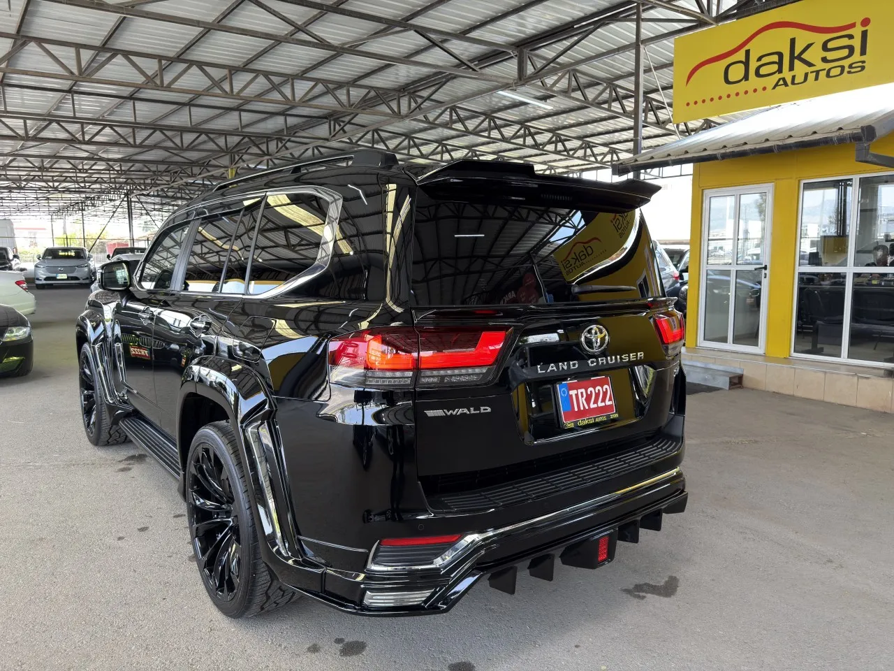 2023 Model Otomatik Toyota Land Cruiser 6. Görseli