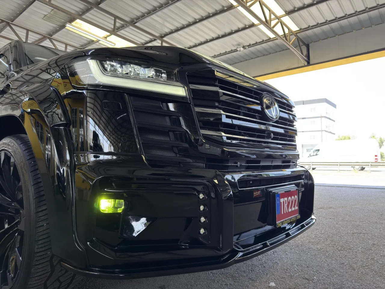 2023 Model Otomatik Toyota Land Cruiser 9. Görseli
