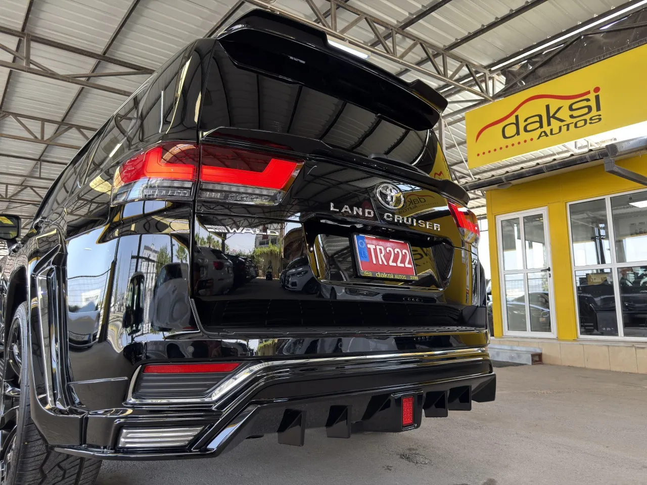 2023 Model Otomatik Toyota Land Cruiser 14. Görseli