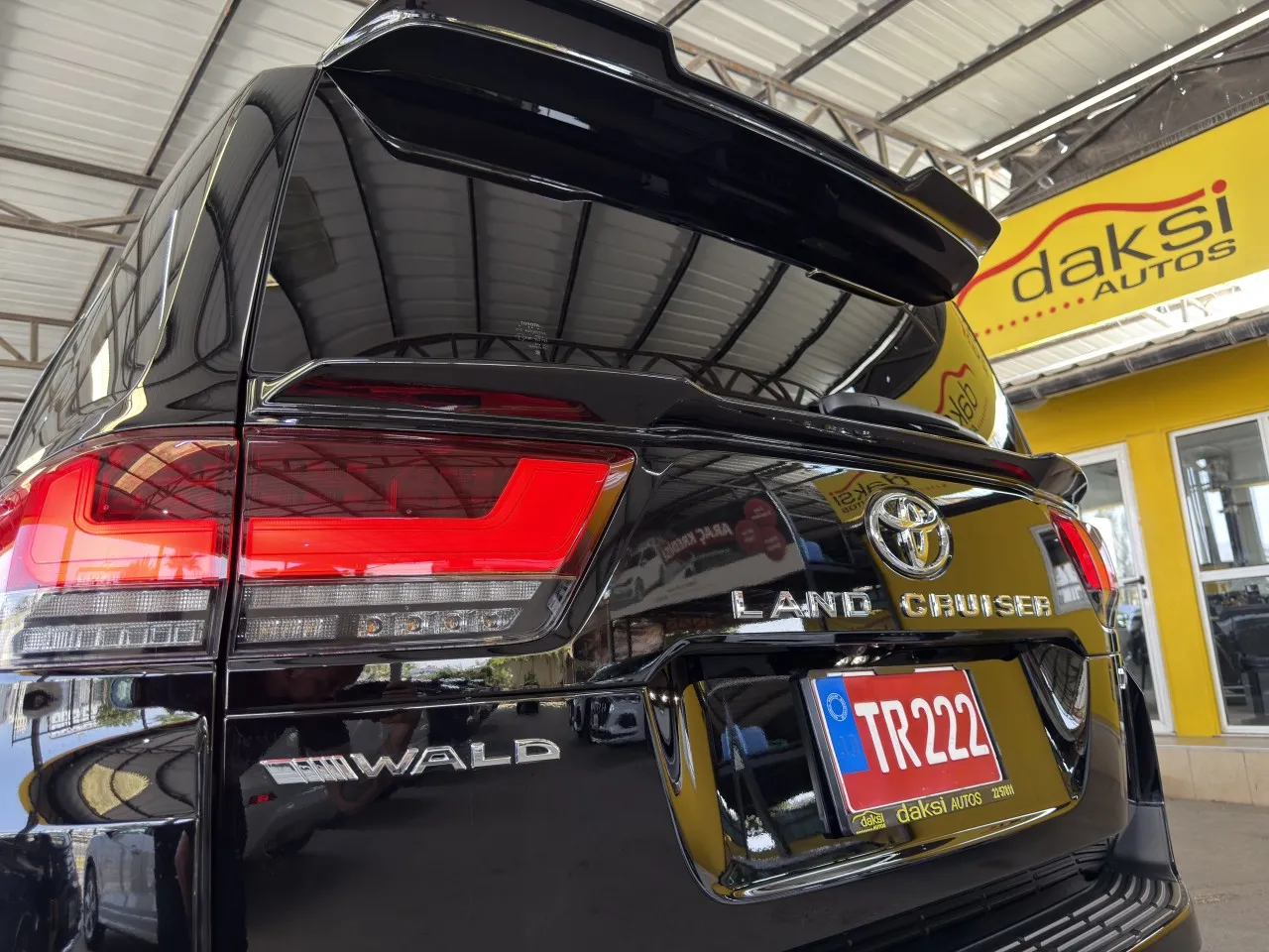 2023 Model Otomatik Toyota Land Cruiser 15. Görseli