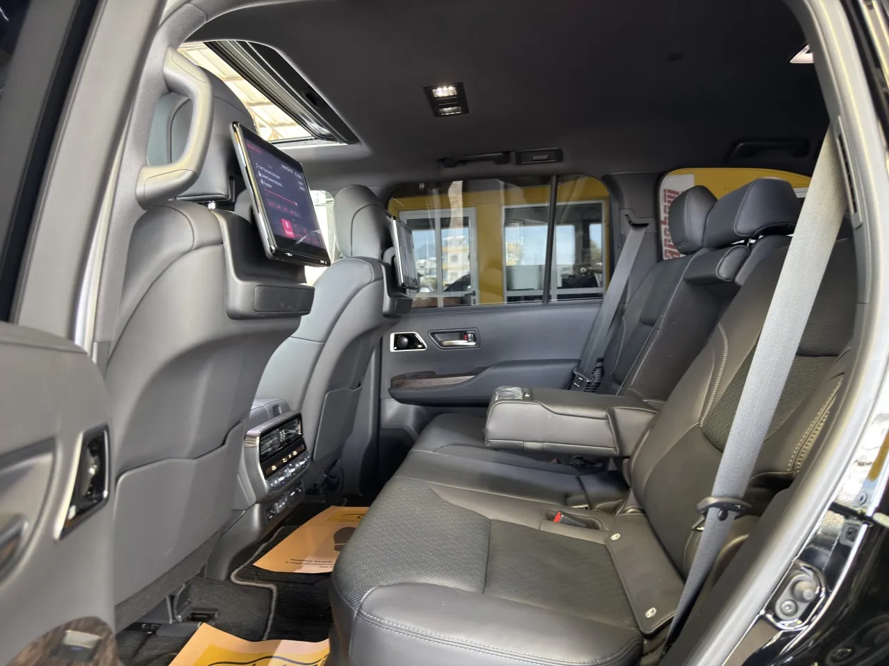 2023 Model Otomatik Toyota Land Cruiser 19. Görseli