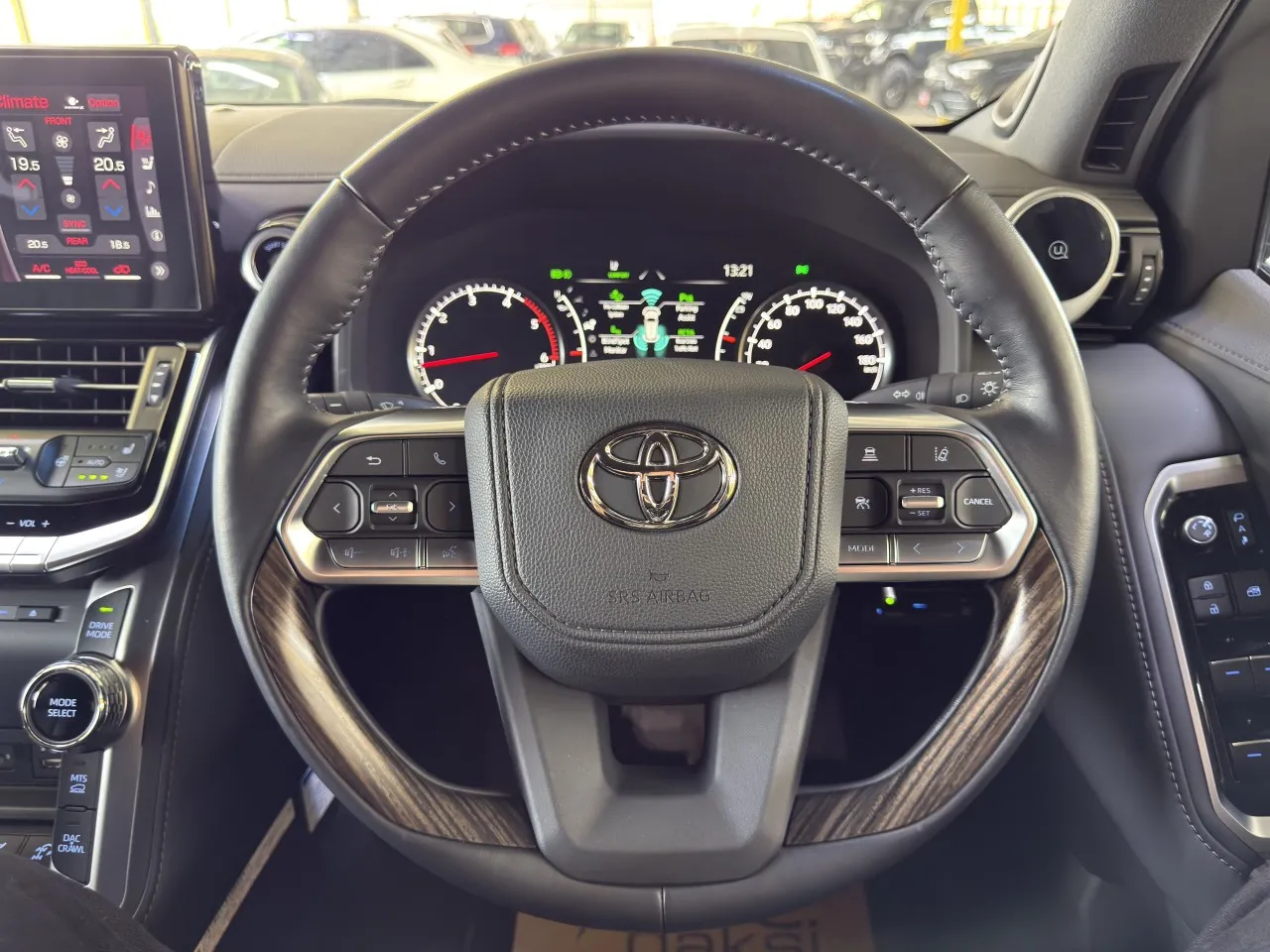 2023 Model Otomatik Toyota Land Cruiser 26. Görseli