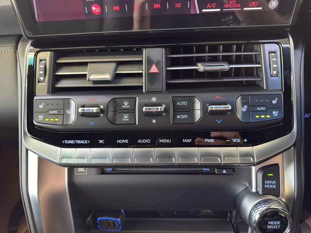 2023 Model Otomatik Toyota Land Cruiser 31. Görseli
