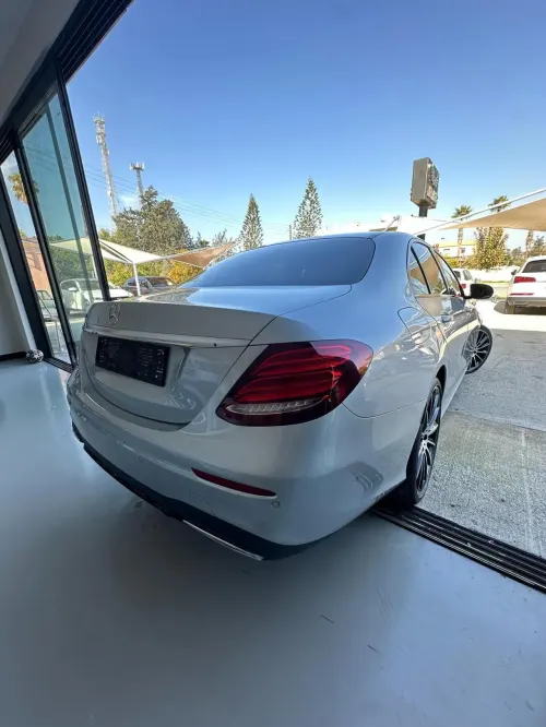 2020 Mercedes - Benz E Serisi - Önizleme 3