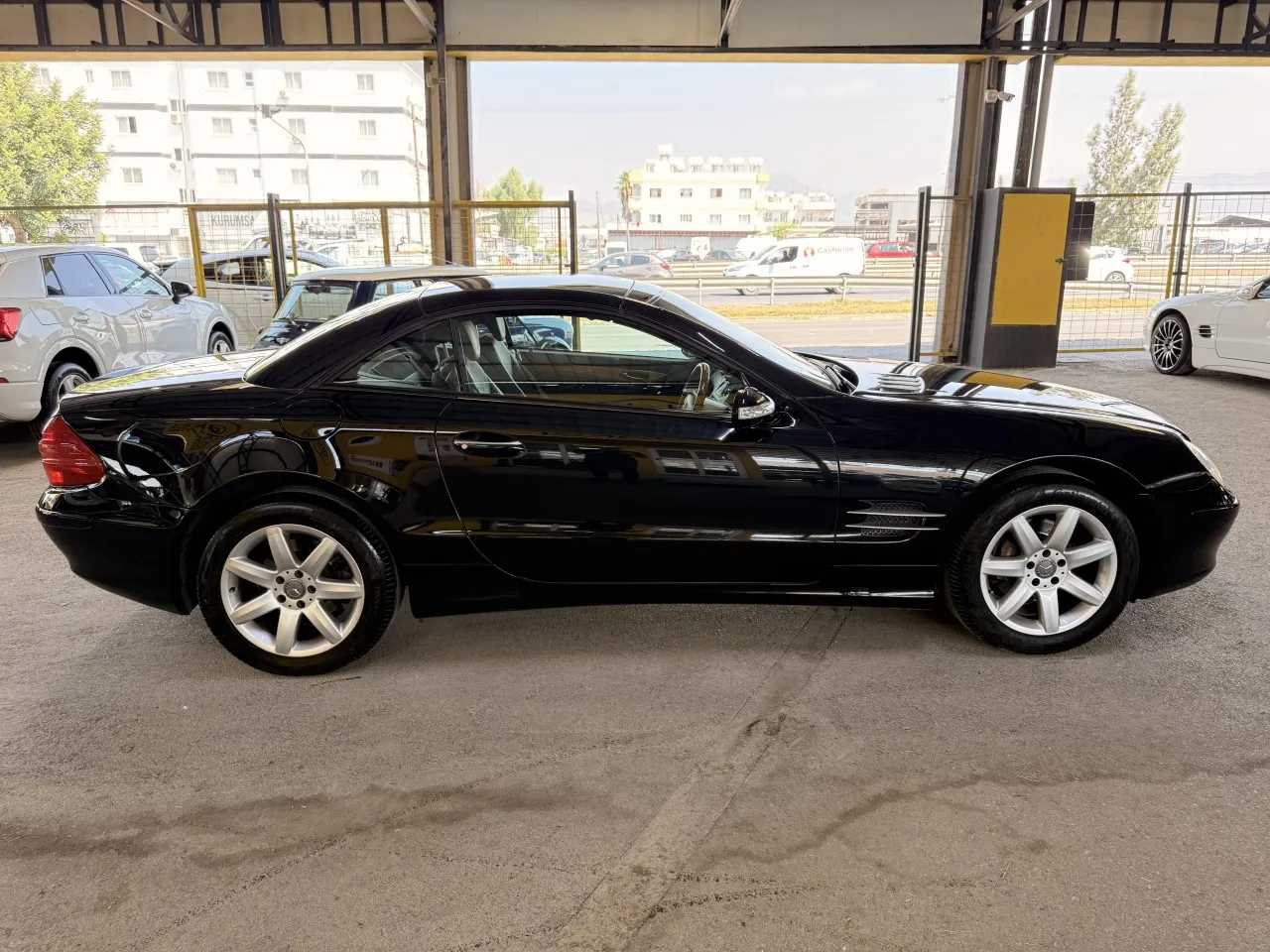 2003 Model Otomatik Mercedes-Benz SL 3. Görseli