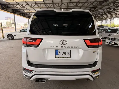 2023 Toyota Land Cruiser - Önizleme 5