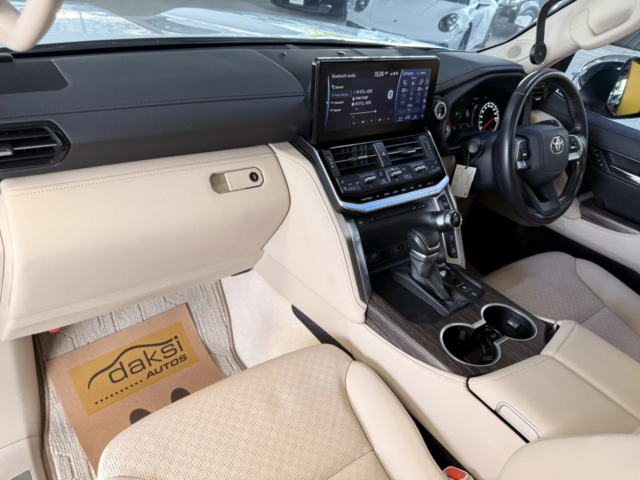 2023 Model Otomatik Toyota Land Cruiser 14. Görseli