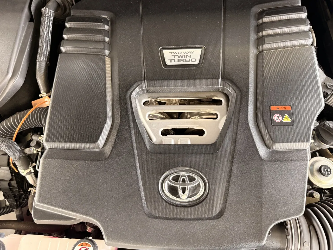 2023 Model Otomatik Toyota Land Cruiser 31. Görseli
