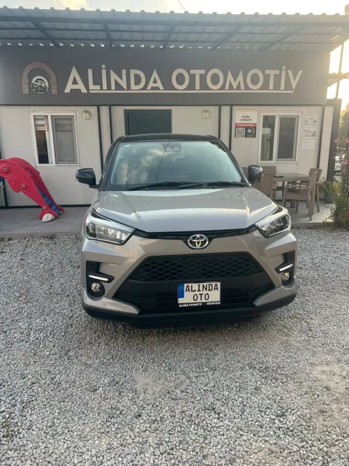 2023 Model Otomatik Toyota Raize