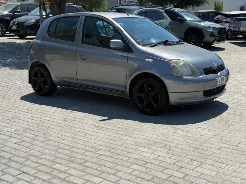 2000 Model Otomatik Toyota Vitz