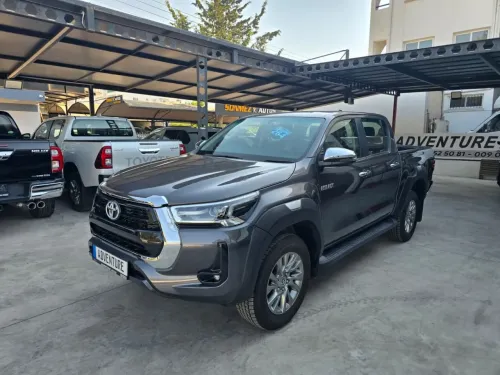 2025 Model Otomatik Toyota Hilux