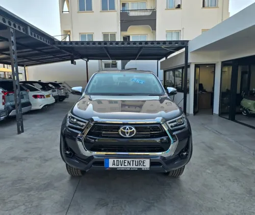 2025 Model Otomatik Toyota Hilux