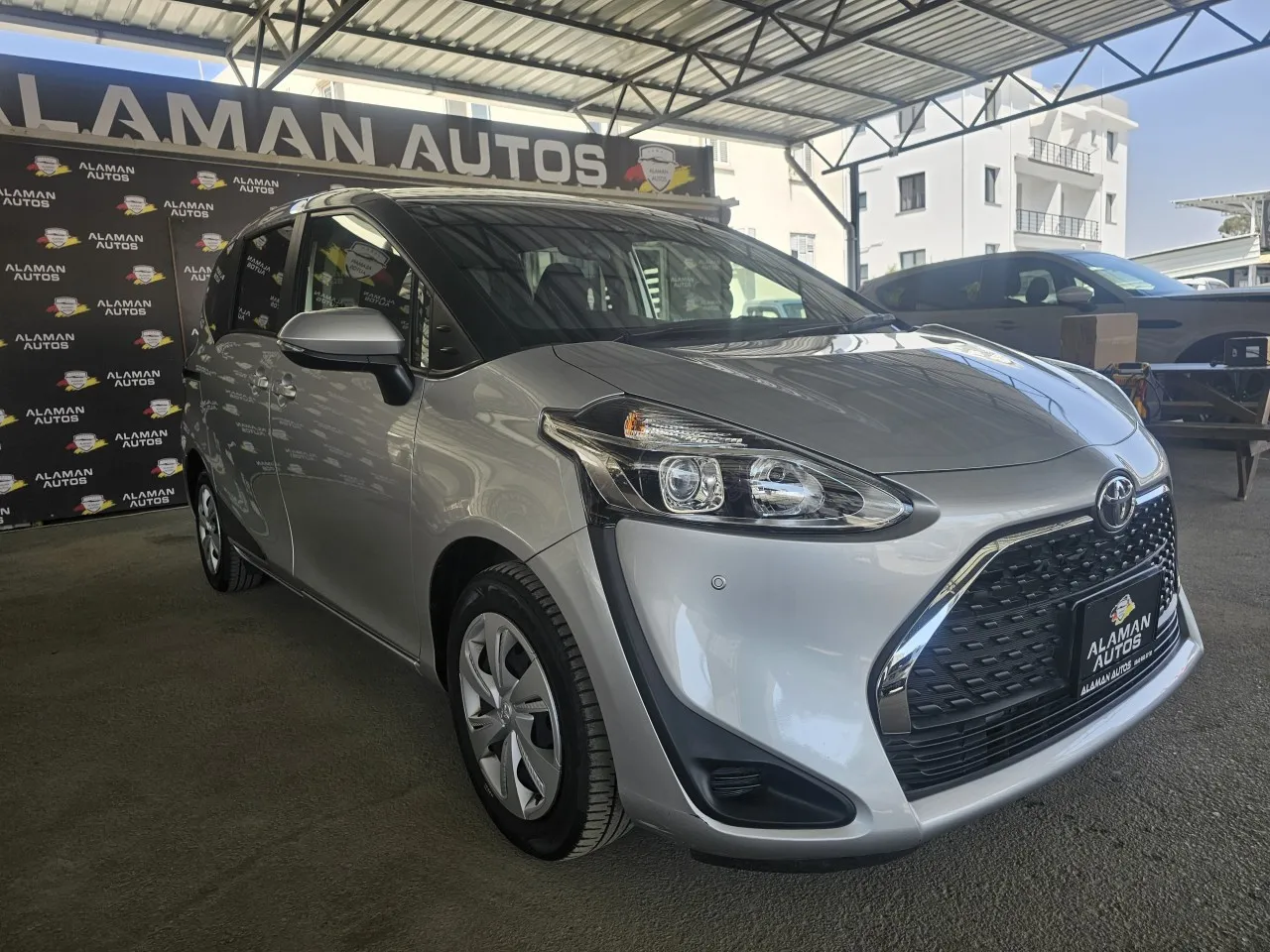 2022 Model Otomatik Toyota Sienta