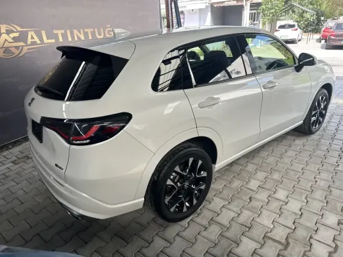 2024 Honda ZR-V Hybrid - Önizleme 4