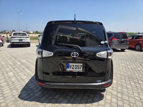 2018 Toyota Sienta - Önizleme 5
