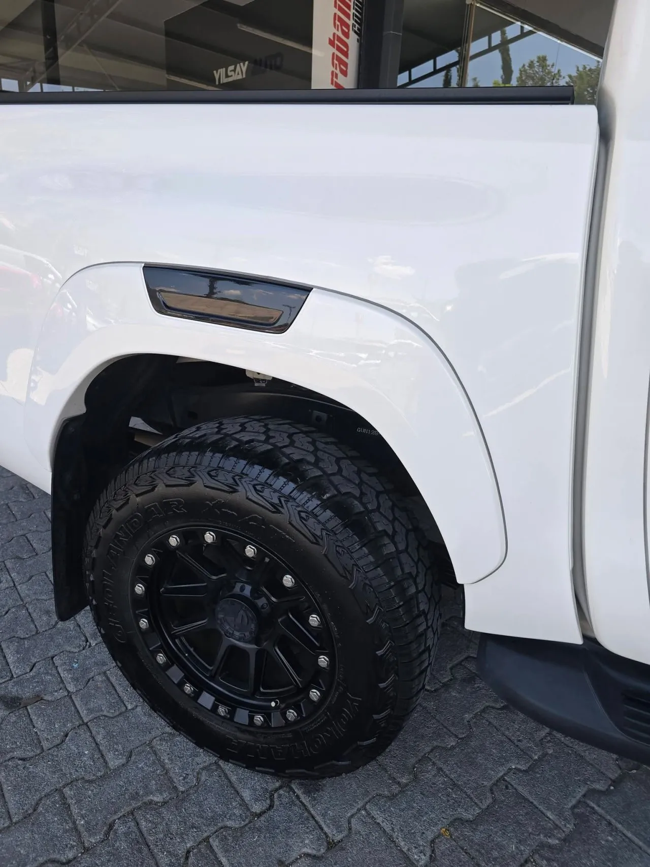 2023 Model Otomatik Toyota Hilux 11. Görseli