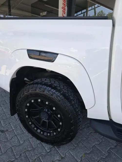 2023 Toyota Hilux - Önizleme 11