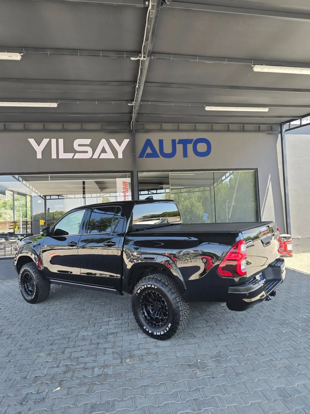 2022 Model Otomatik Toyota Hilux 3. Görseli
