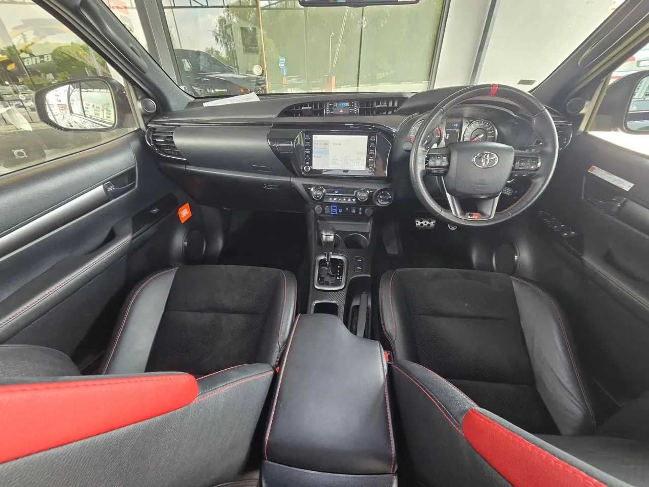 2022 Model Otomatik Toyota Hilux 5. Görseli