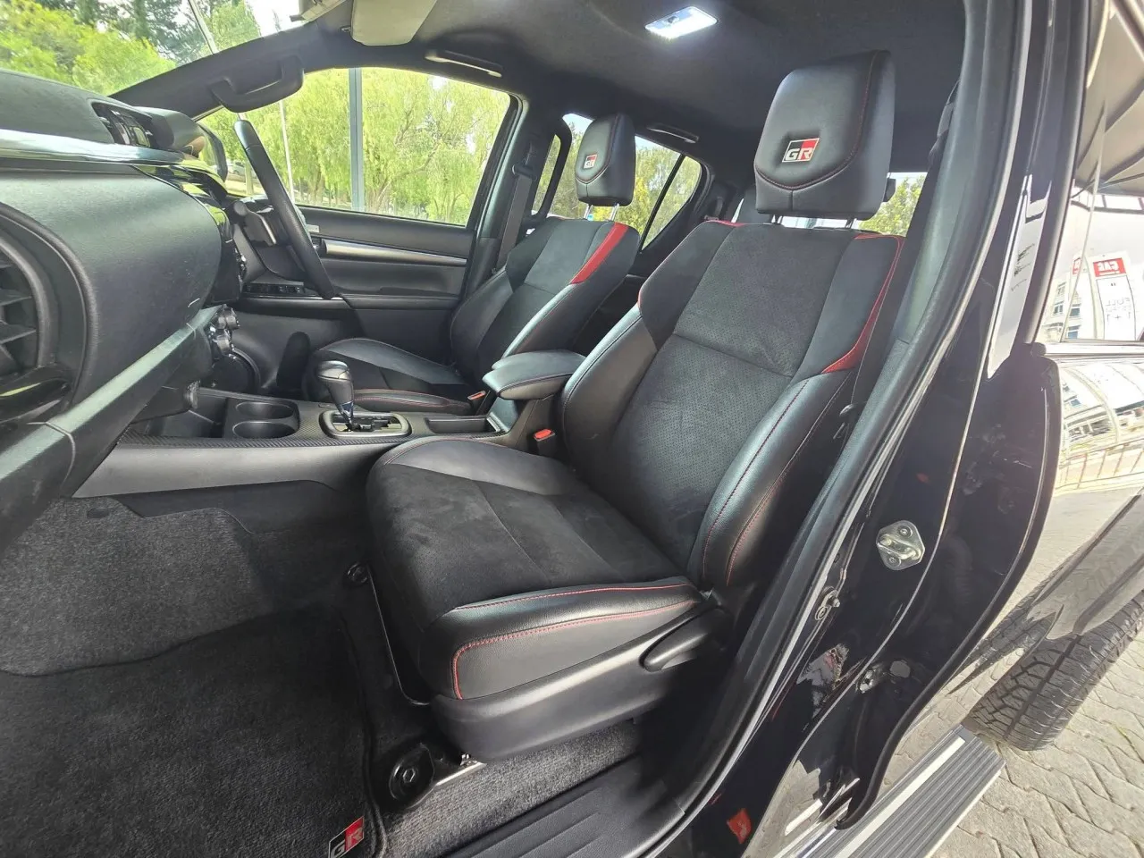 2022 Model Otomatik Toyota Hilux 13. Görseli