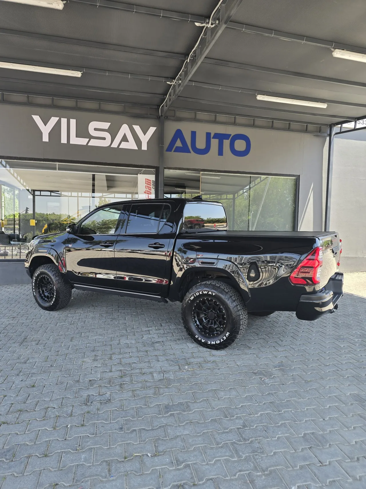 2022 Model Otomatik Toyota Hilux 20. Görseli
