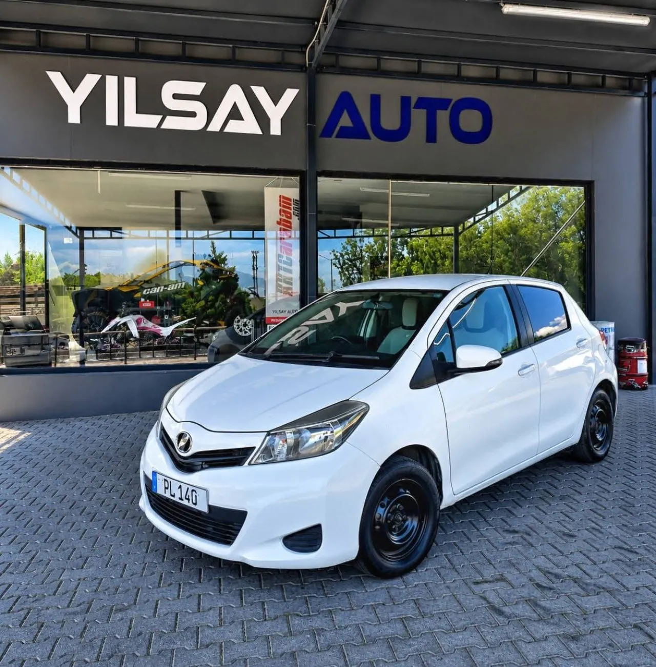 2013 Model Otomatik Toyota Vitz 4. Görseli