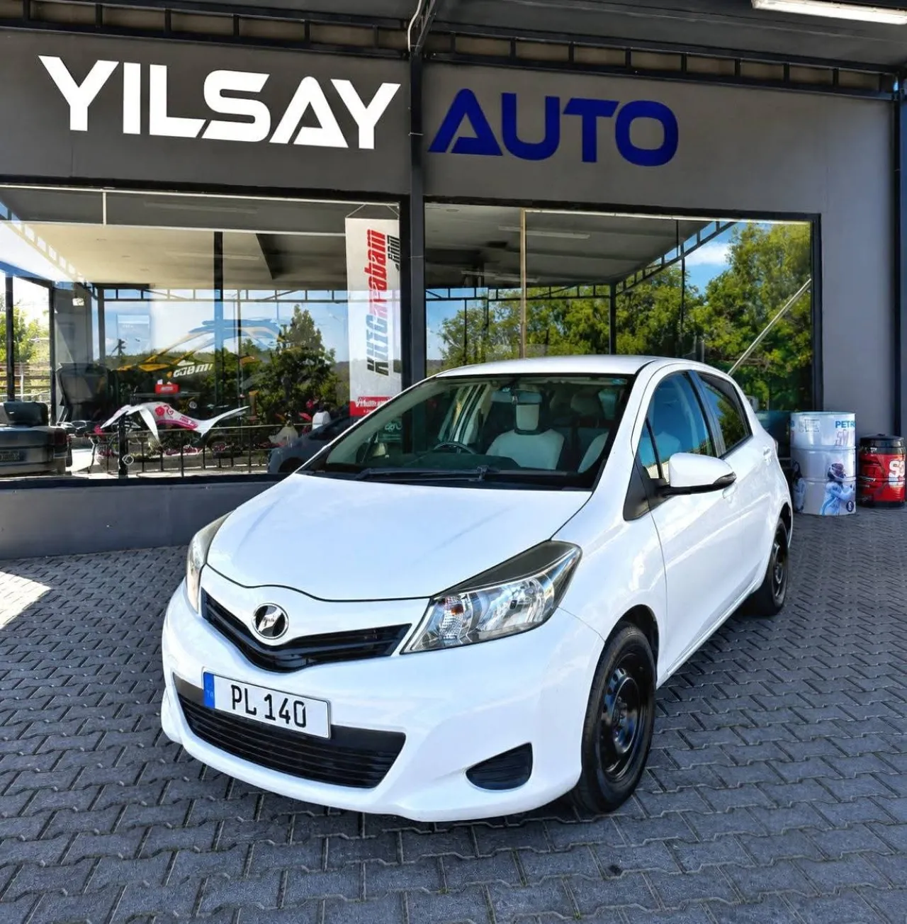 2013 Model Otomatik Toyota Vitz 8. Görseli