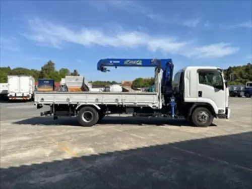 2019 Kamyon & Kamyonet Isuzu - Önizleme 4