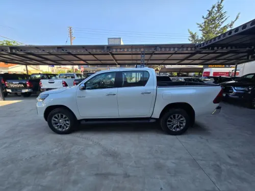 2025 Toyota Hilux - Önizleme 6