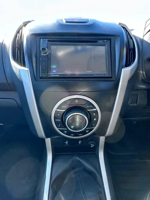 2014 Isuzu D-Max - Önizleme 10