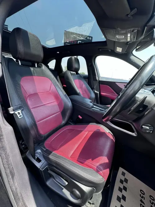 2017 Jaguar F-Pace - Önizleme 4