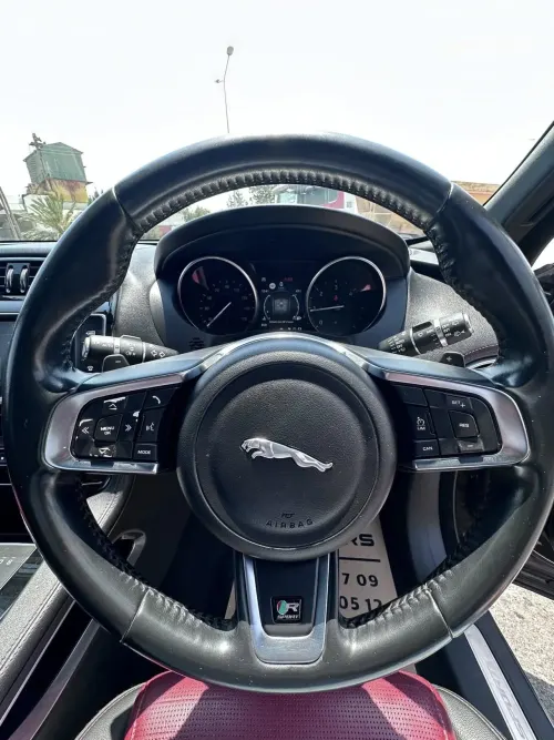 2017 Jaguar F-Pace - Önizleme 10