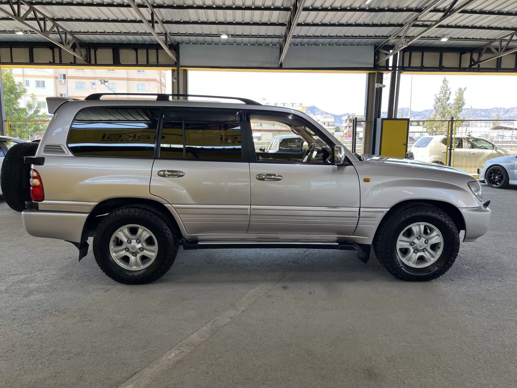 2002 Model Otomatik Toyota Land Cruiser 3. Görseli