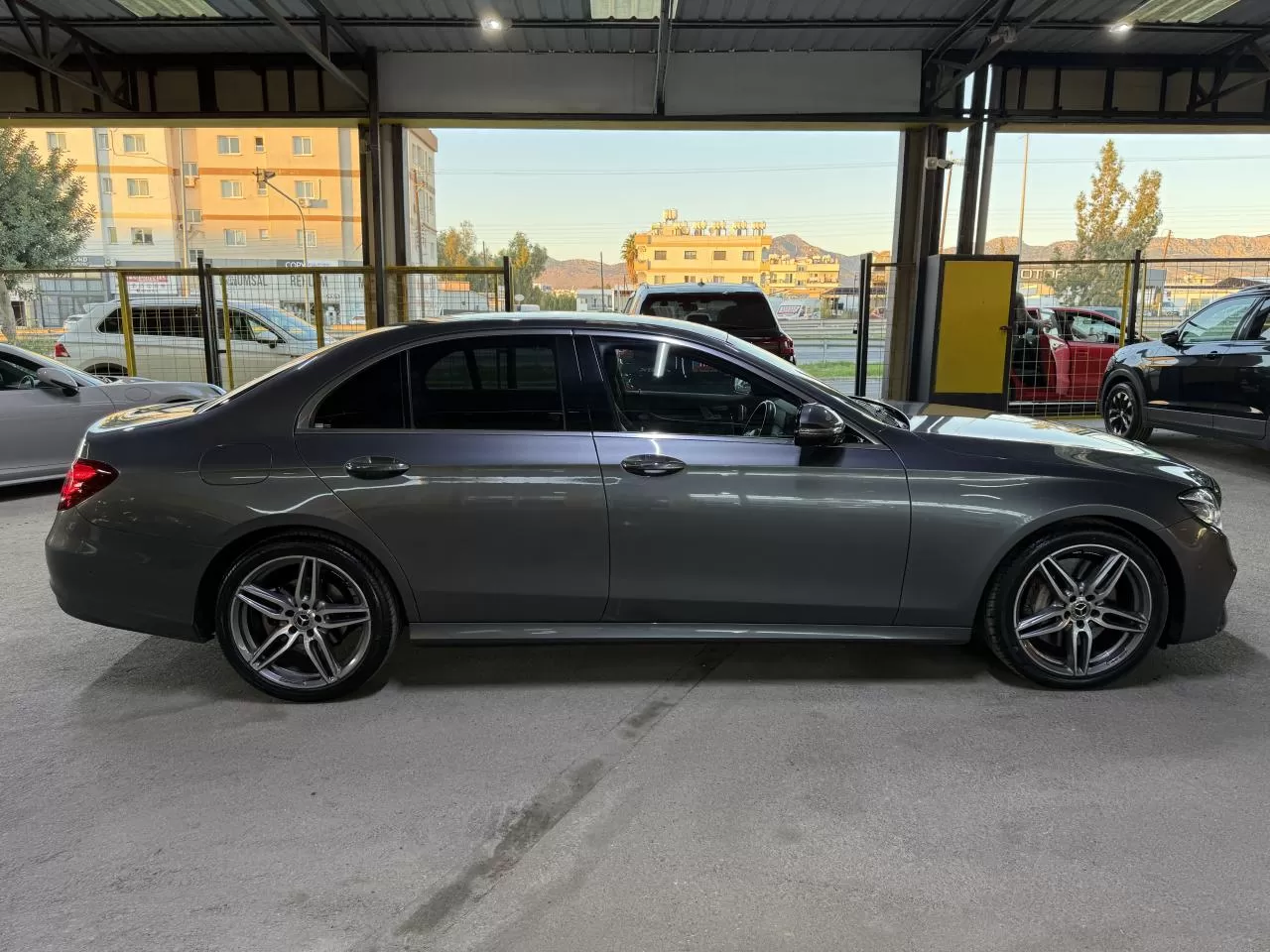 2020 Model Otomatik Mercedes-Benz E Serisi 3. Görseli