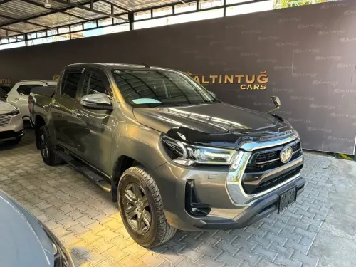 2023 Toyota Hilux - Önizleme 3