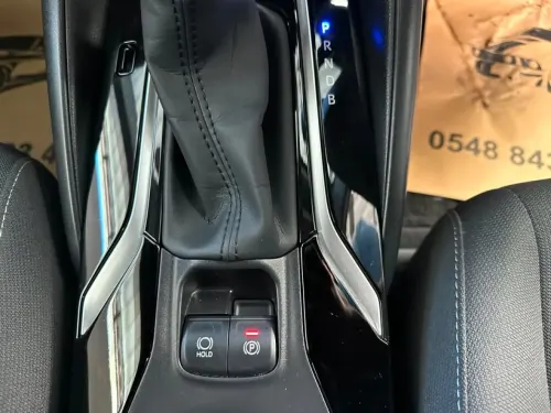 2022 Toyota Corolla Hybrid - Önizleme 7