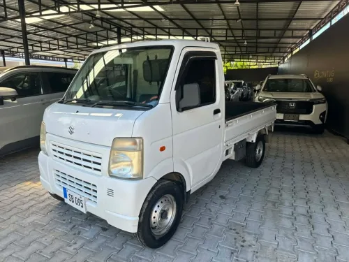2011 Model Otomatik Suzuki Carry