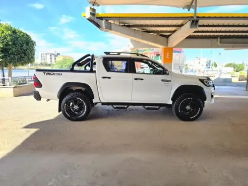 2020 Toyota Hilux - Önizleme 4