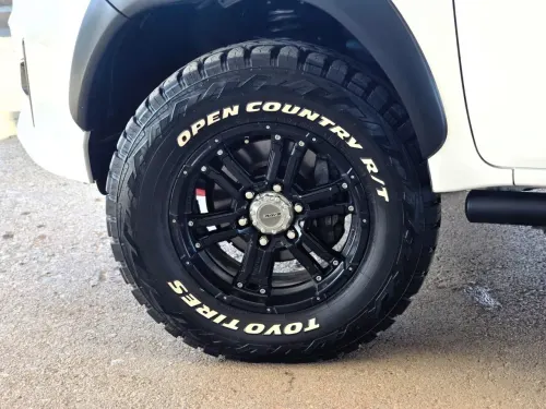 2020 Toyota Hilux - Önizleme 12