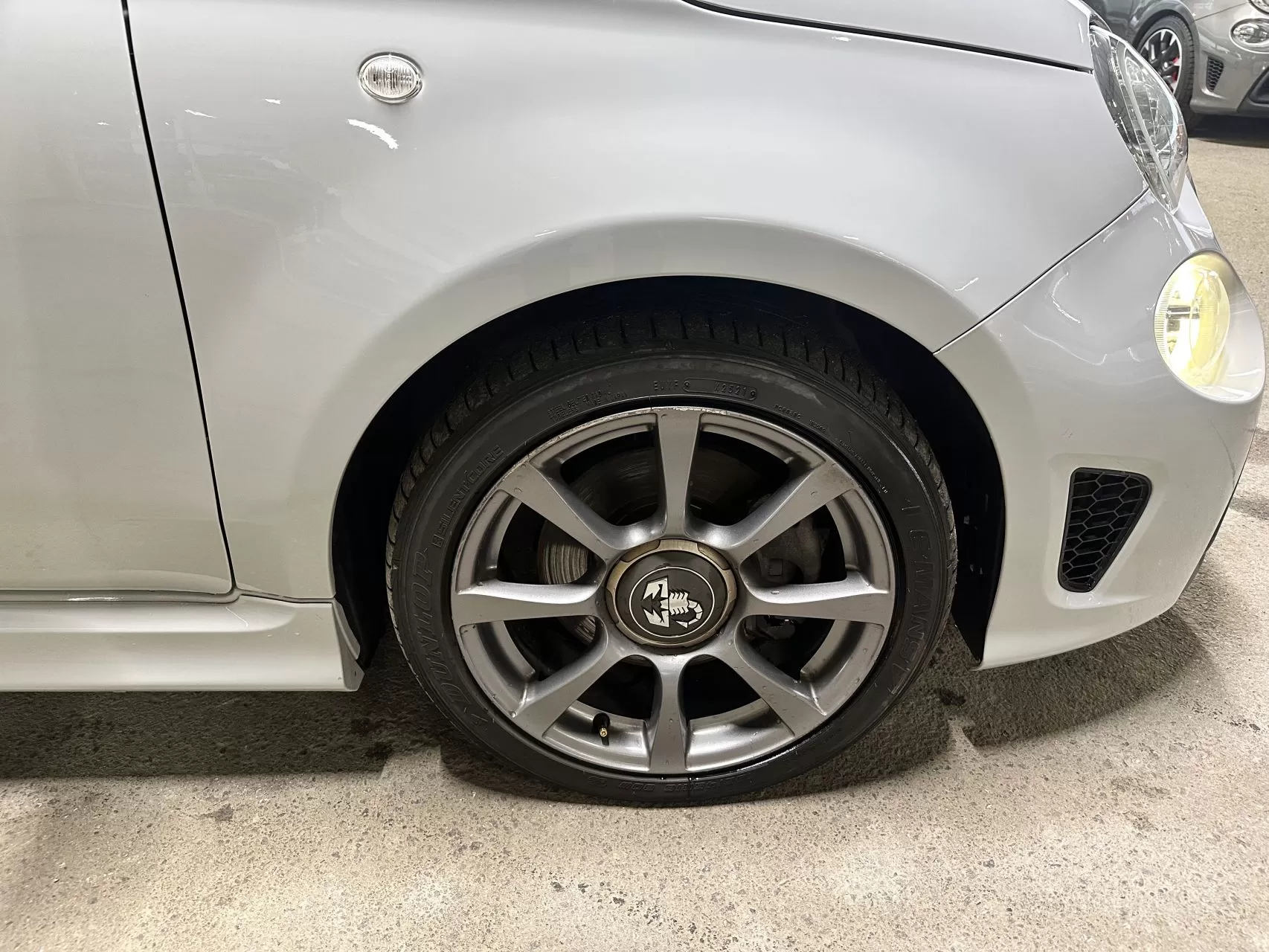 2020 Model Otomatik Fiat 500 Abarth 8. Görseli