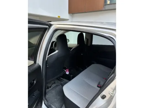 2012 Toyota Vitz - Önizleme 8
