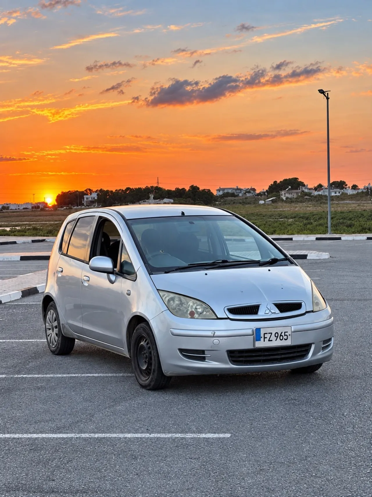 2003 Model Otomatik Mitsubishi Colt