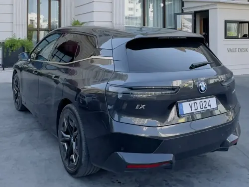 2024 BMW iX - Önizleme 4